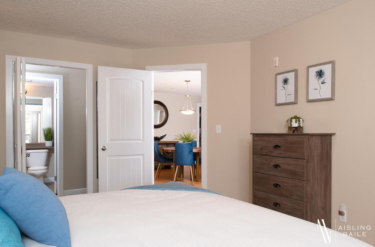 Rustic Modern 2 Bed 2 Bath With Lakeview Pool And Hot Tub Invermere Extérieur photo