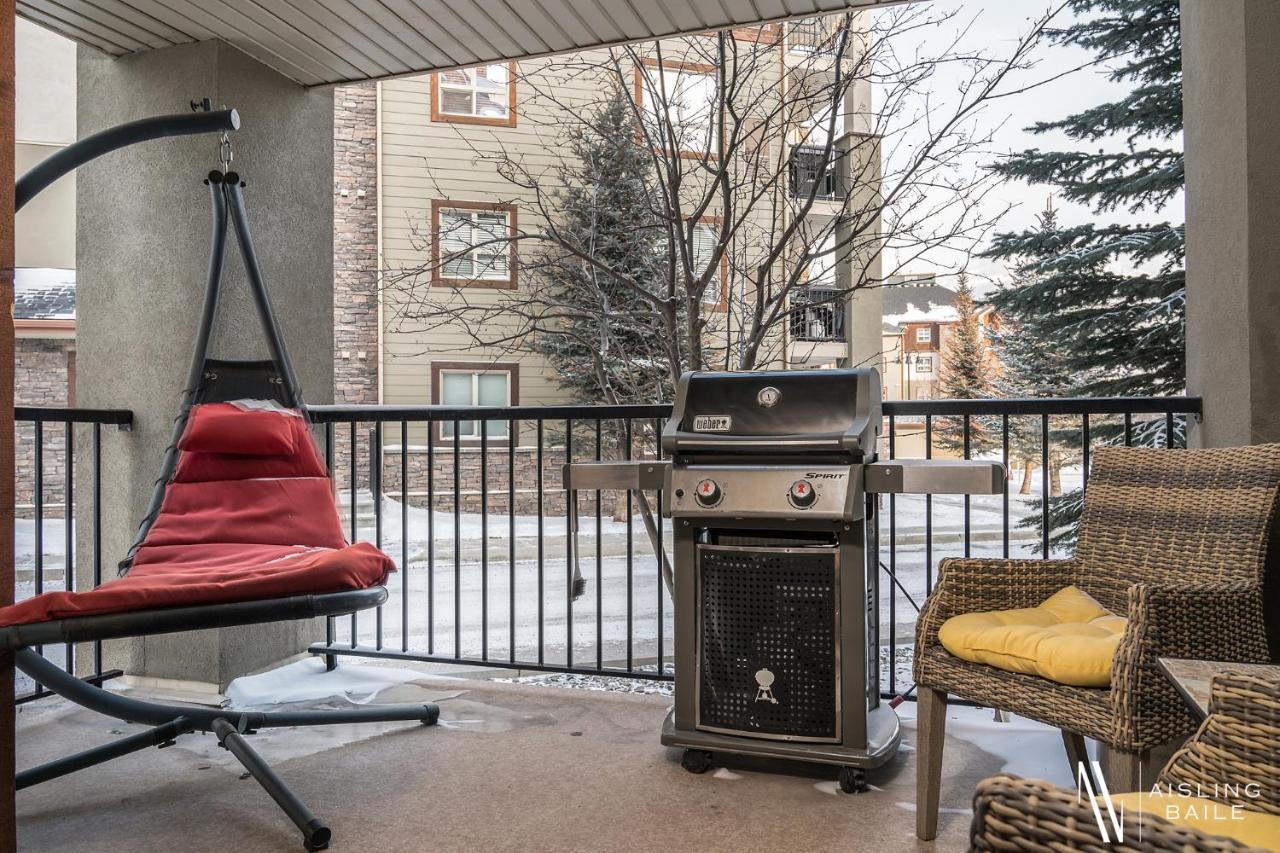 Rustic Modern 2 Bed 2 Bath With Lakeview Pool And Hot Tub Invermere Extérieur photo