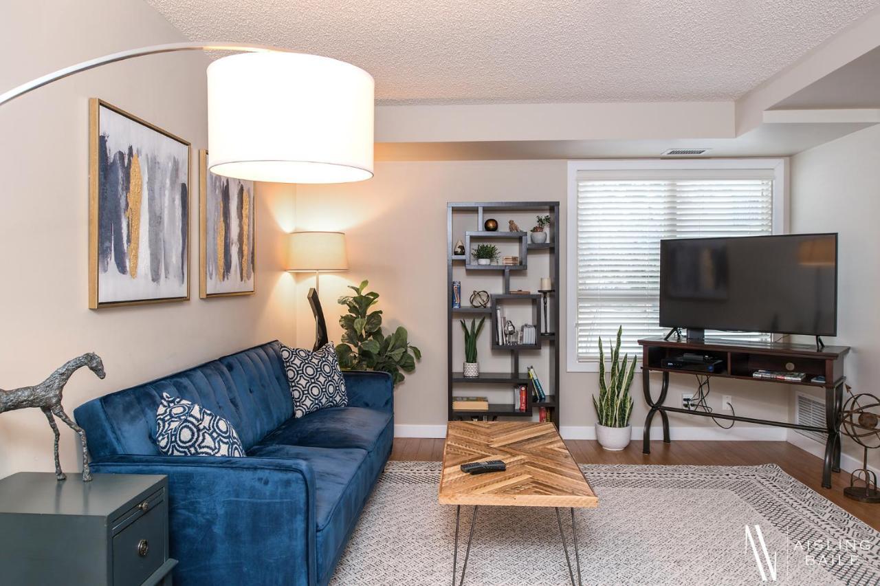 Rustic Modern 2 Bed 2 Bath With Lakeview Pool And Hot Tub Invermere Extérieur photo